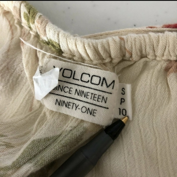 Volcom Shift Dress Sleeveless Crochet Ruffle Pleated Floral Ivory Red Size S - Picture 7 of 8